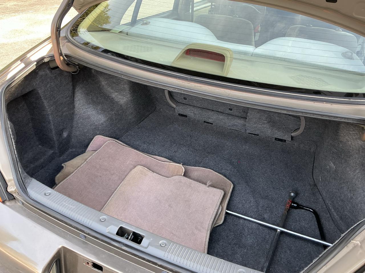 Nissan Altima XE 1999