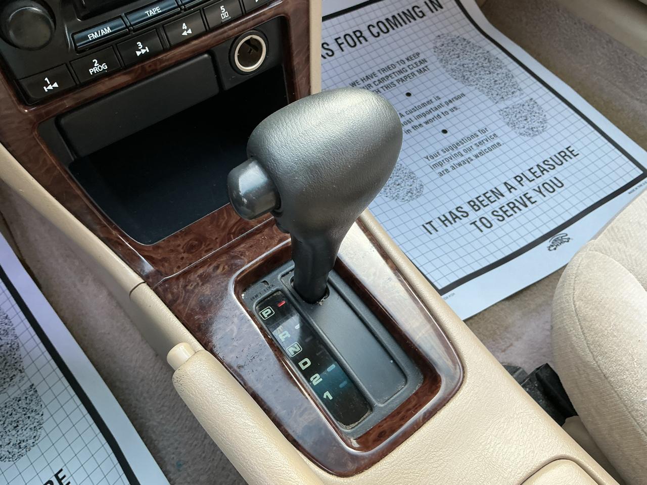 Nissan Altima XE 1999