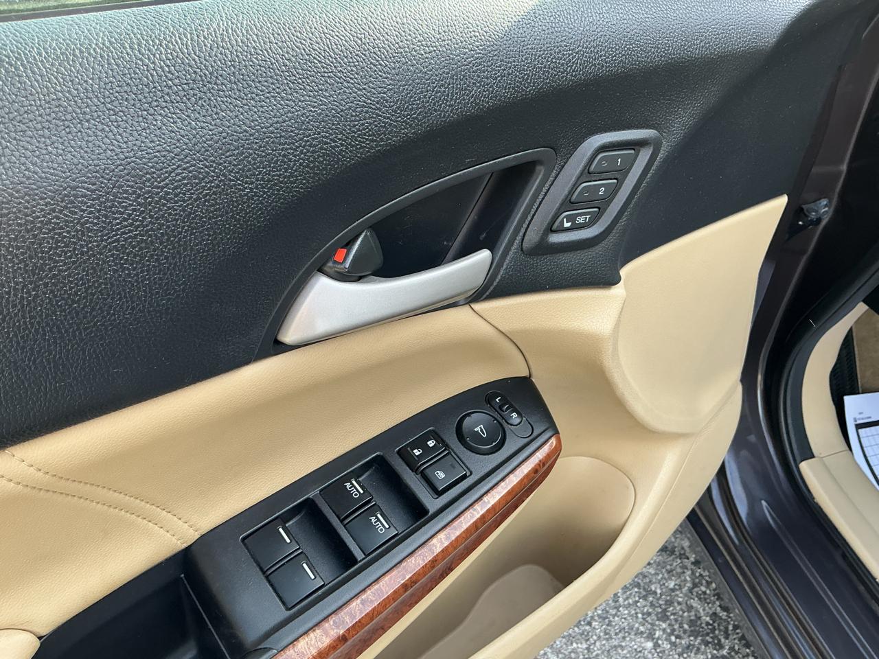 Honda Accord EX-L V6 Sedan AT 2012