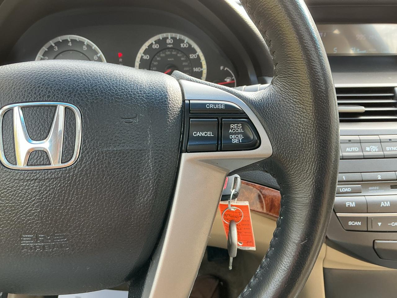 Honda Accord EX-L V6 Sedan AT 2012