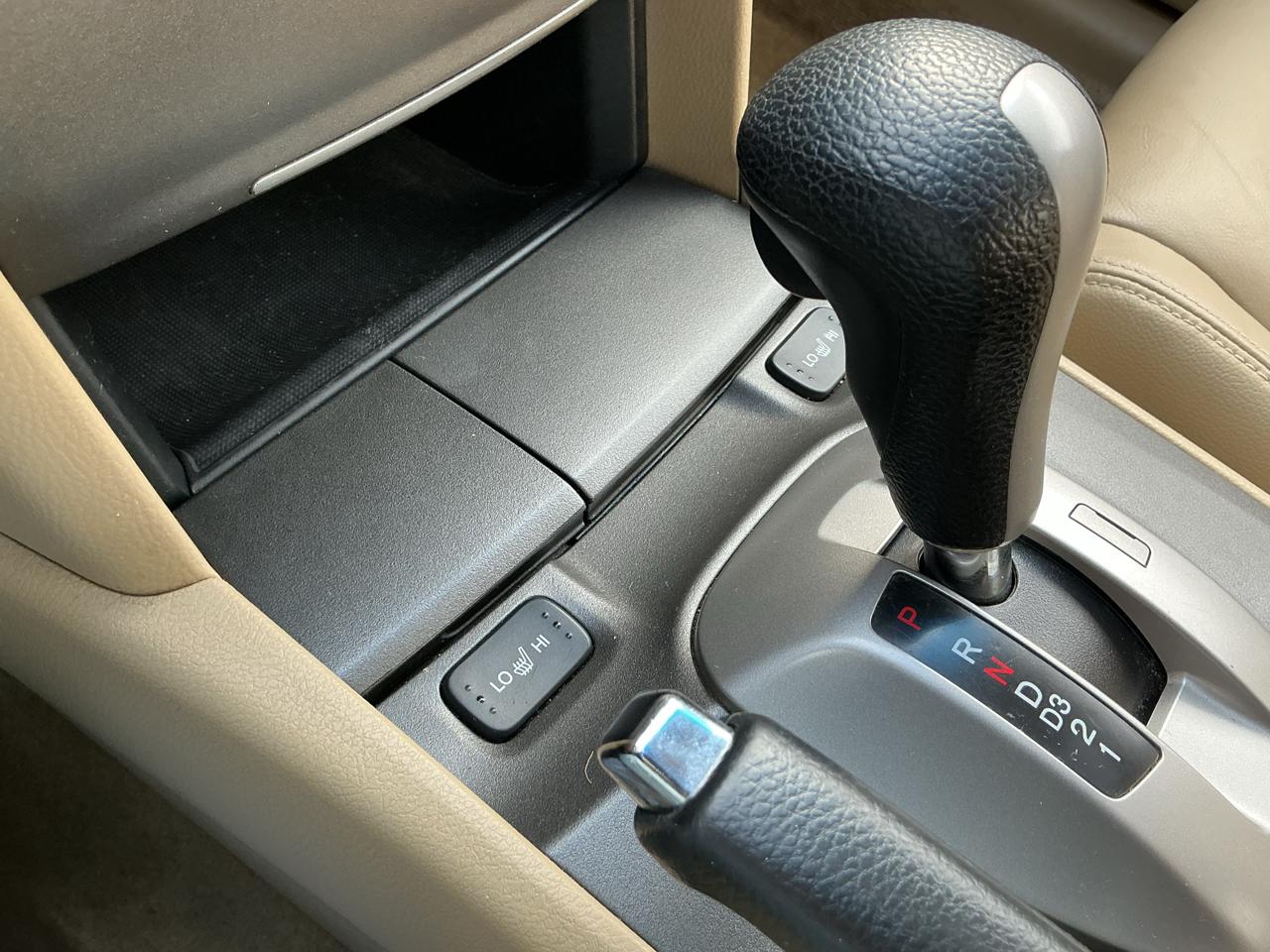 Honda Accord EX-L V6 Sedan AT 2012