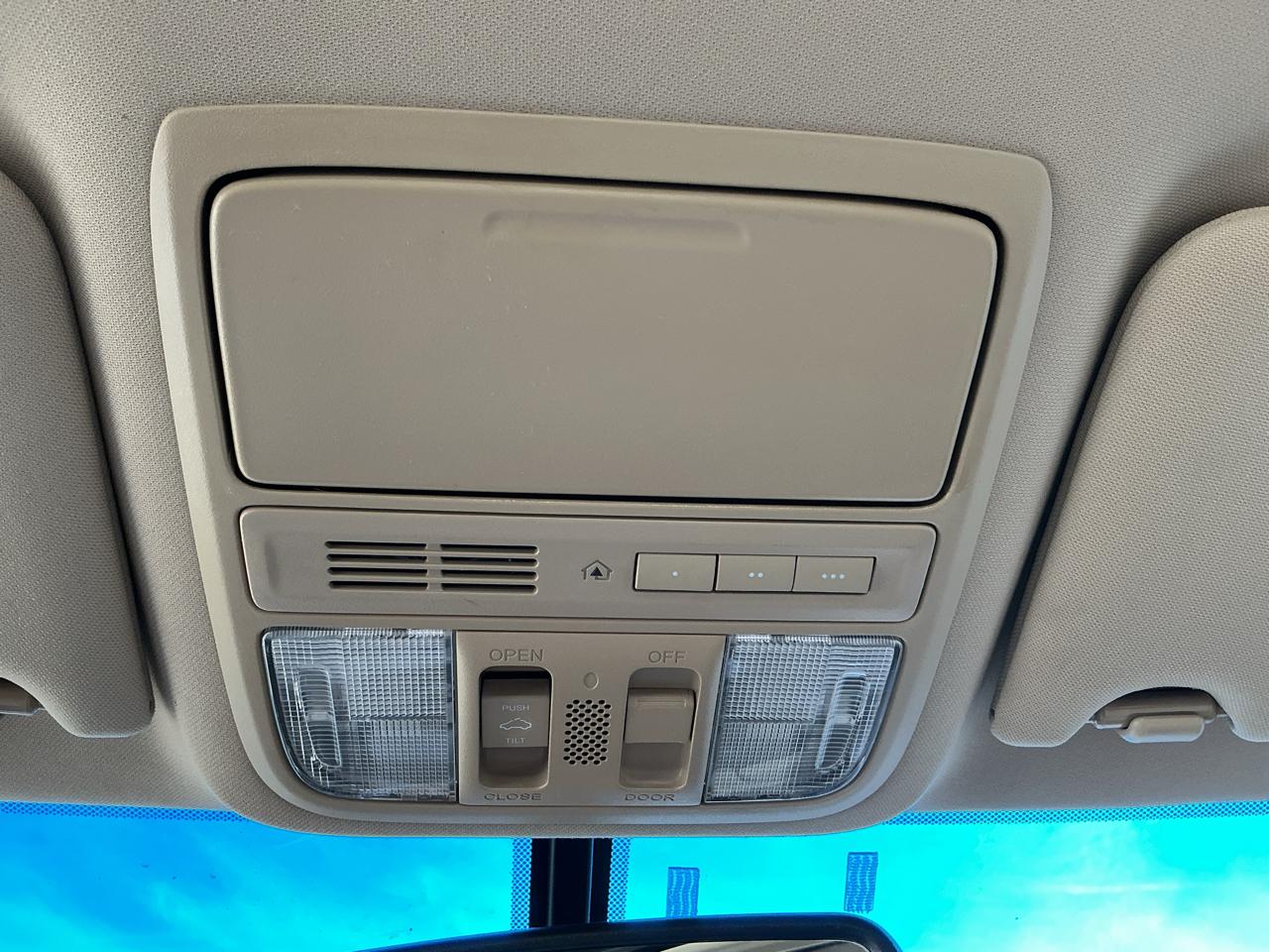 Honda Accord EX-L V6 Sedan AT 2012