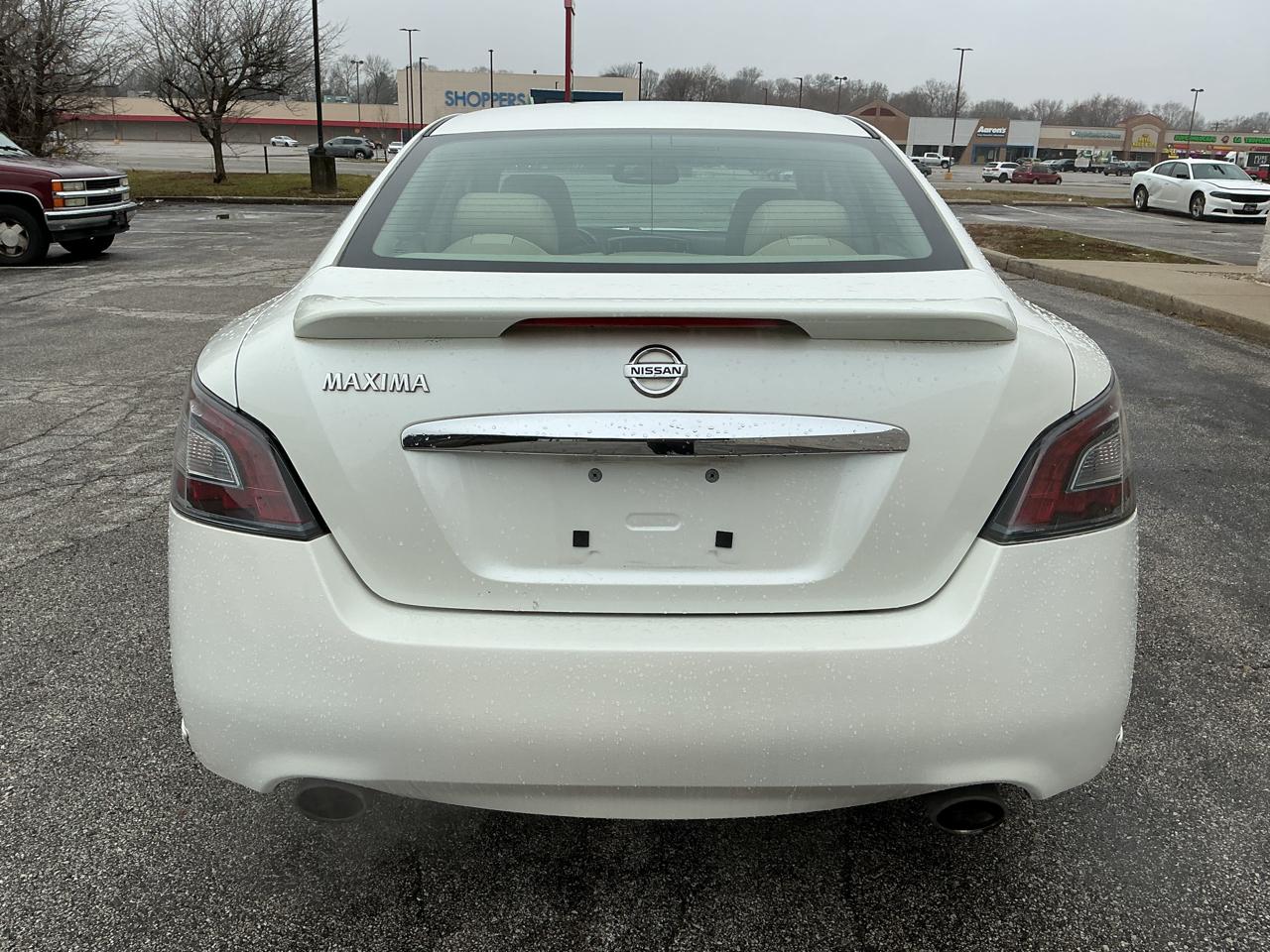 Nissan Maxima SV 2013
