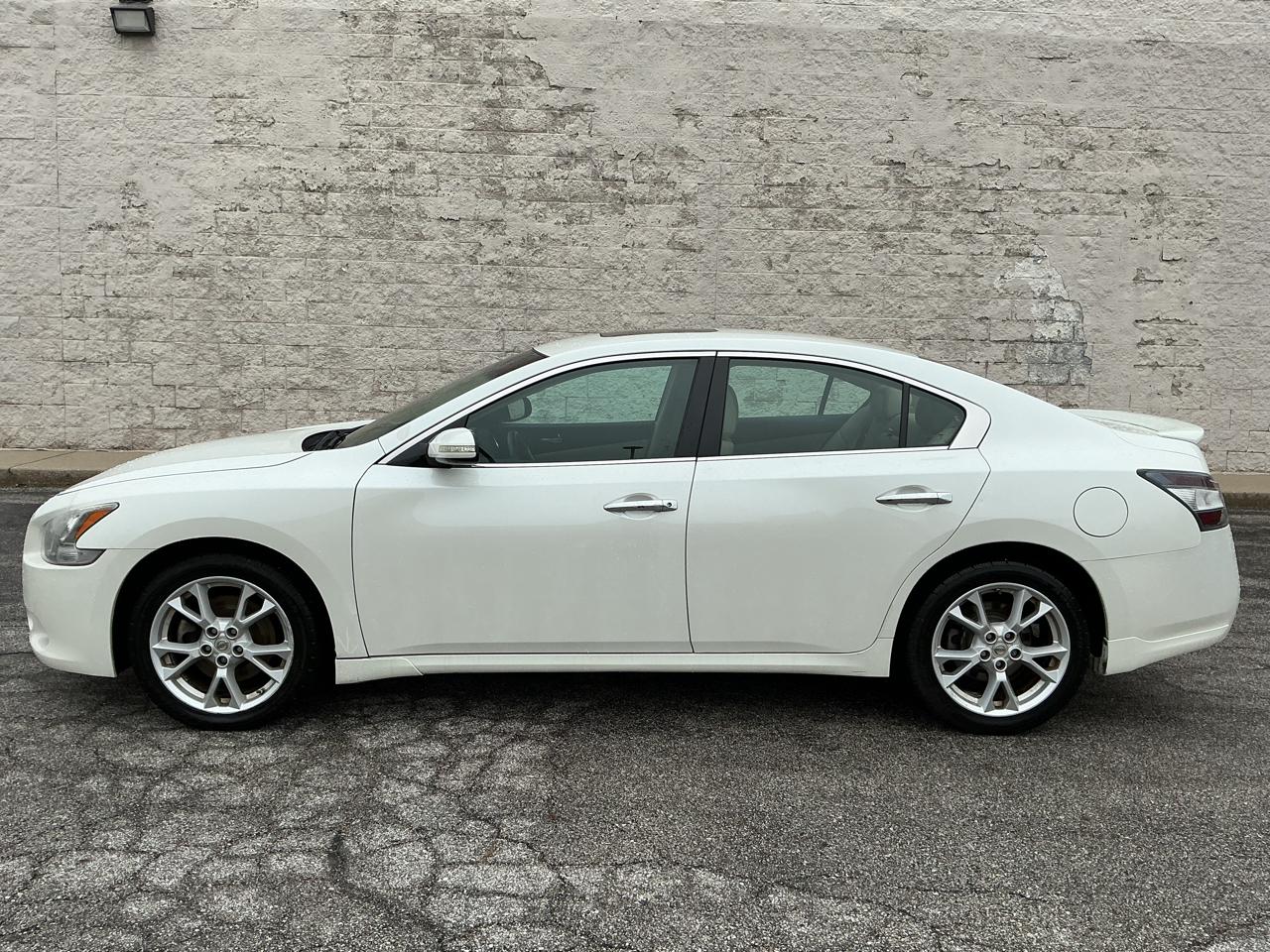 Nissan Maxima SV 2013