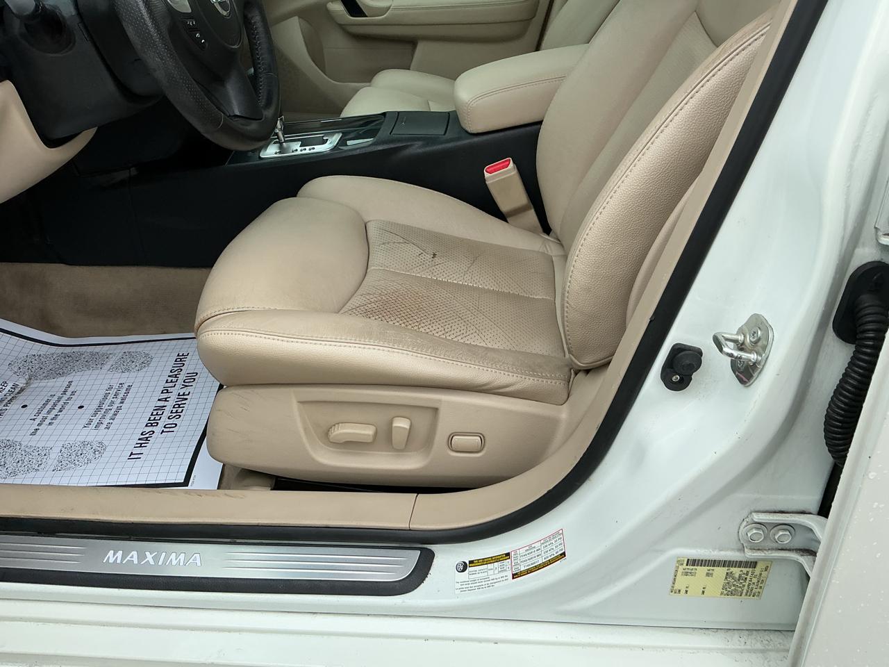 Nissan Maxima SV 2013