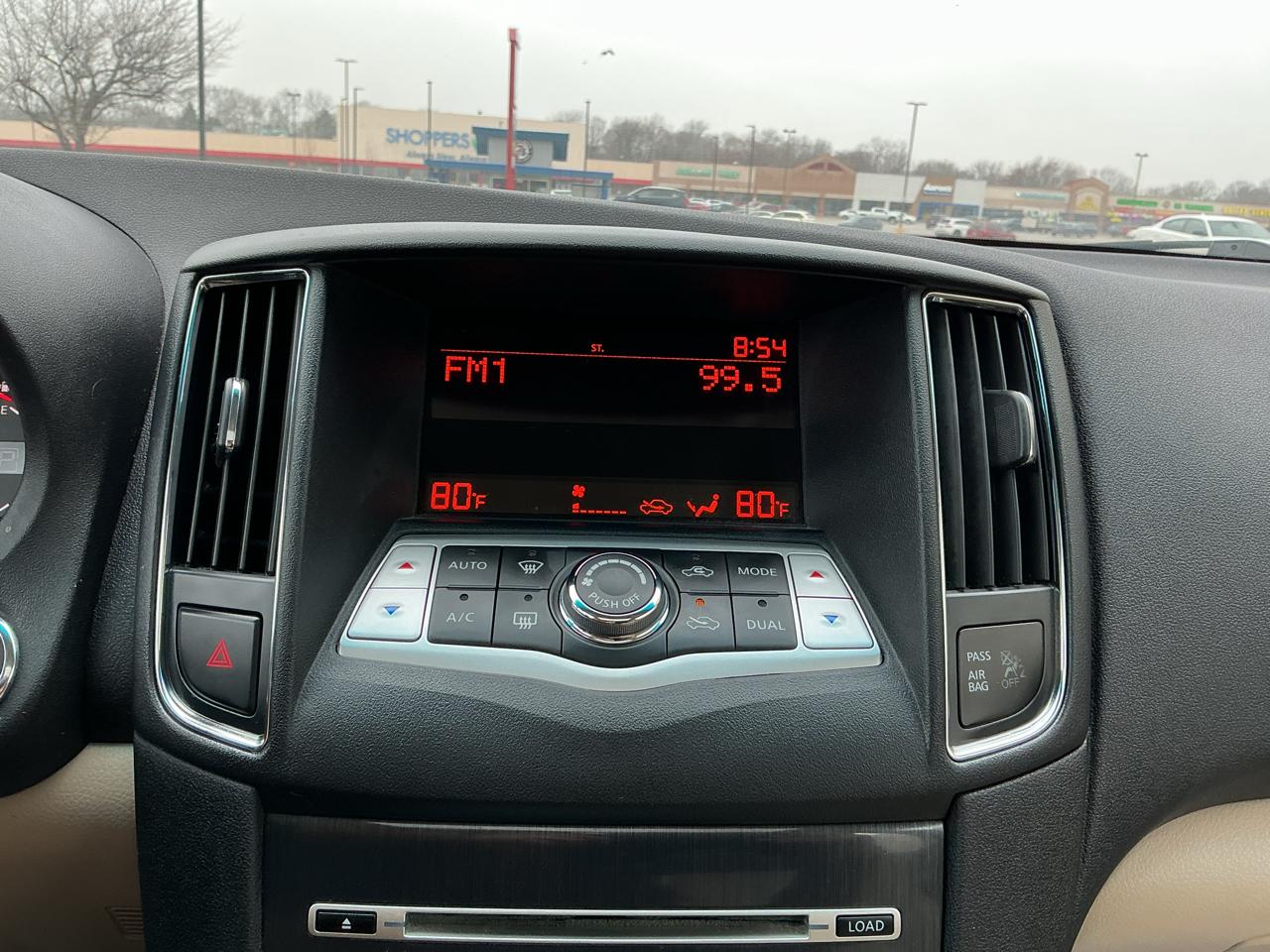 Nissan Maxima SV 2013