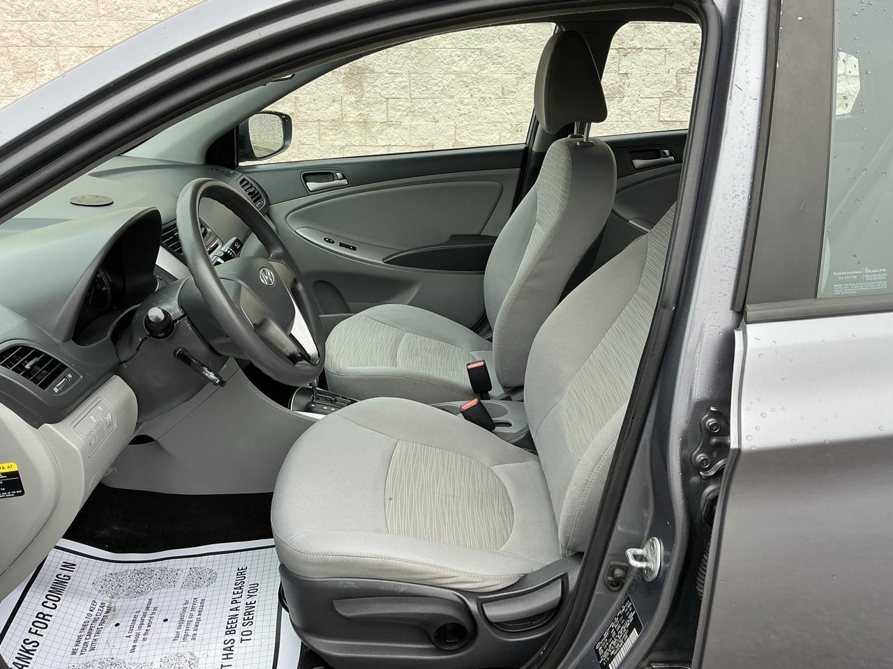 Hyundai Accent SE 4-Door 6A 2016