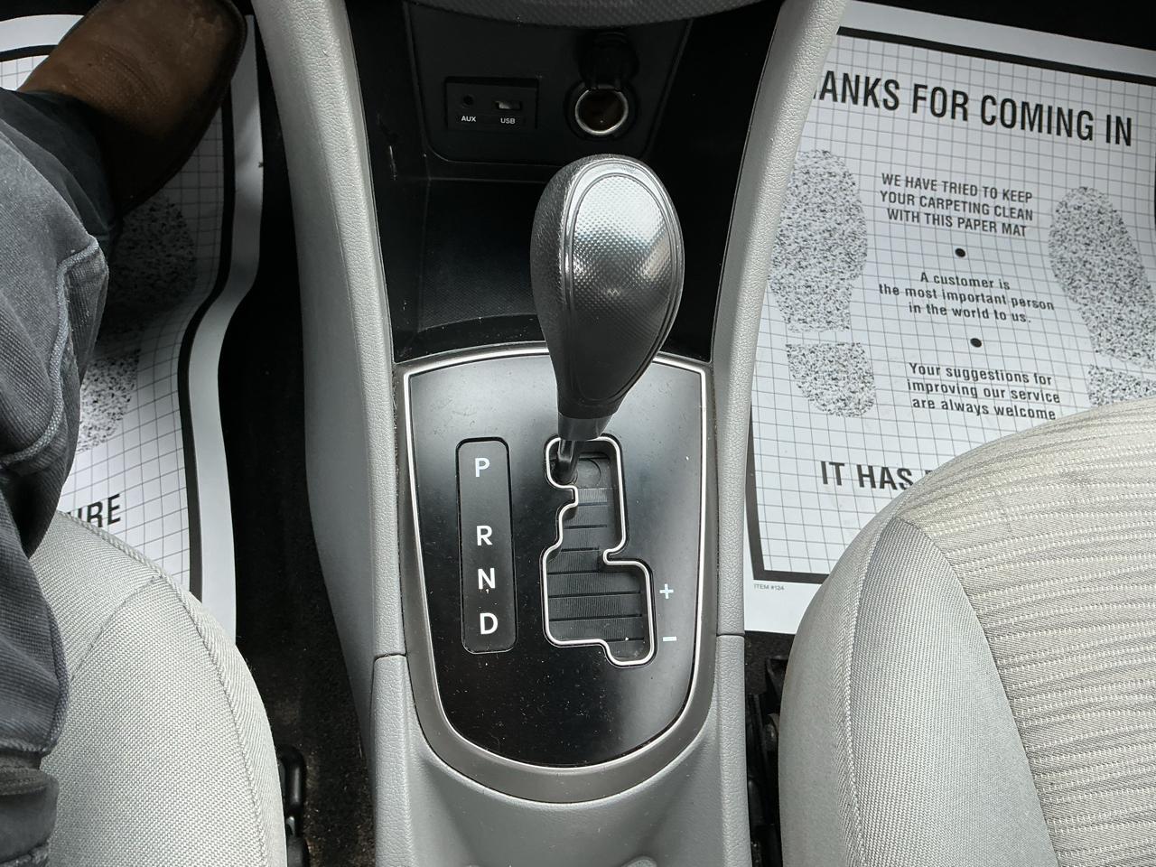 Hyundai Accent SE 4-Door 6A 2016