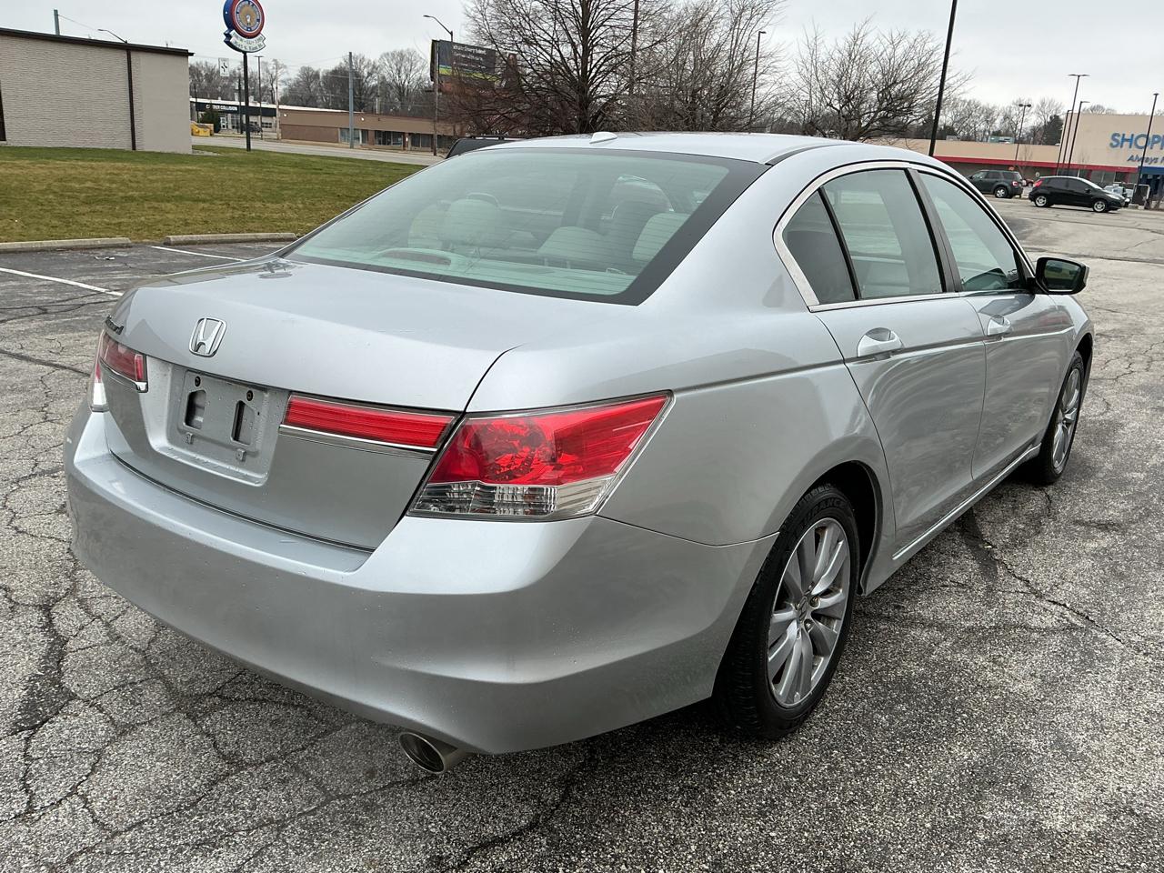 Honda Accord EX-L Sedan AT 2011