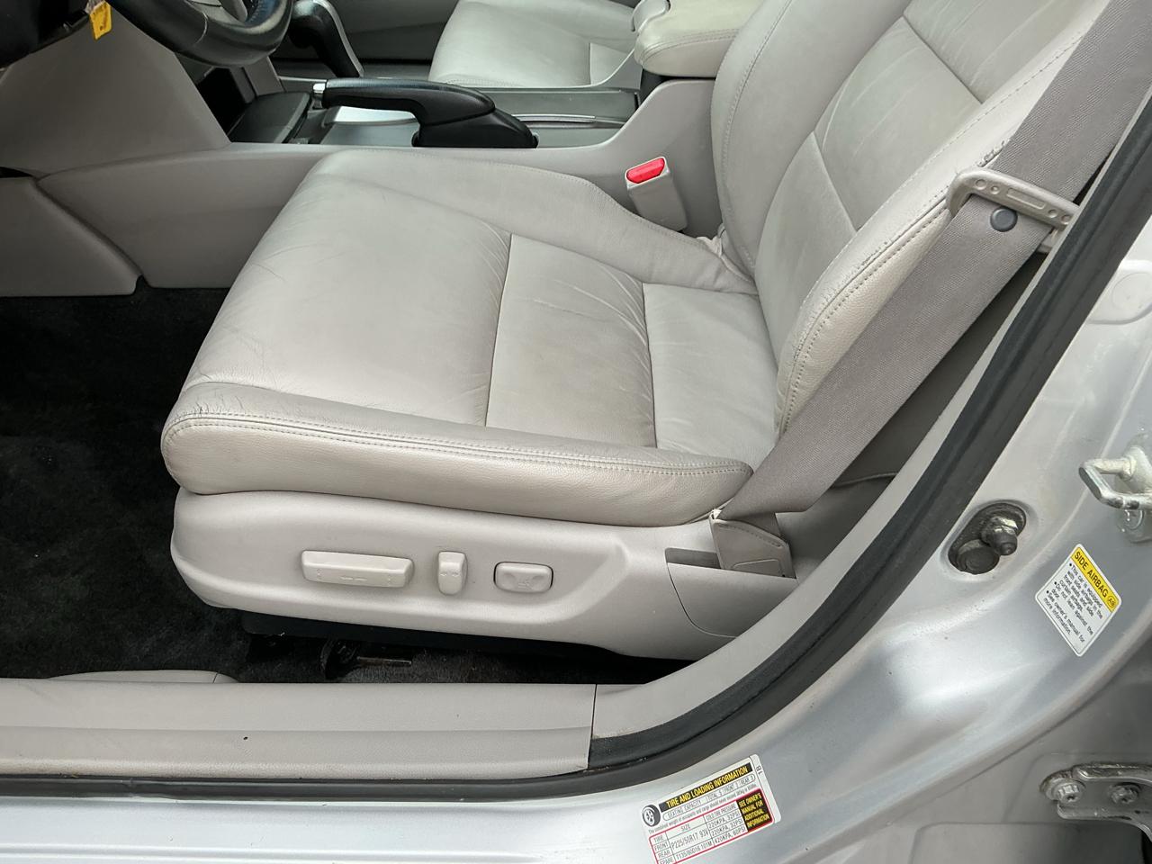 Honda Accord EX-L Sedan AT 2011