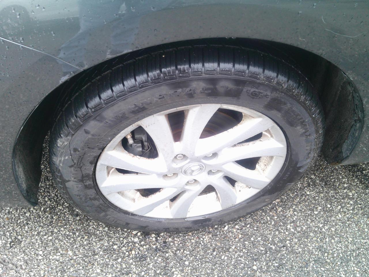 Mazda MAZDA3 I Grand Touring 4-Door 2012