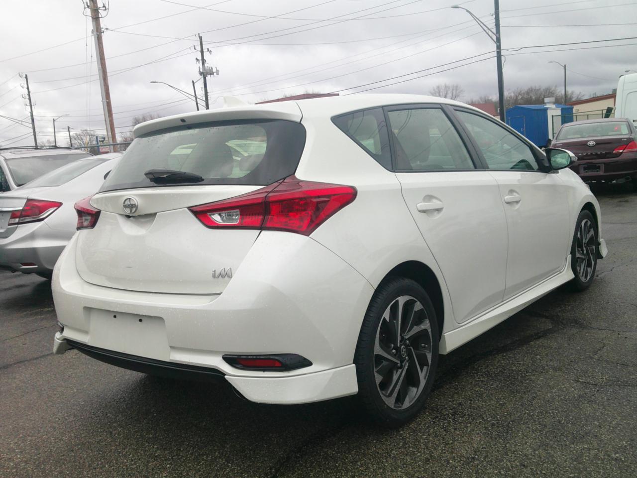 Scion iM CVT 2016