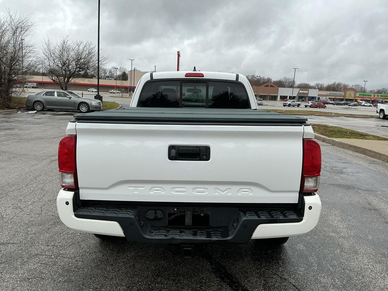 Toyota Tacoma SR5 Access Cab V6 6AT 4WD 2017