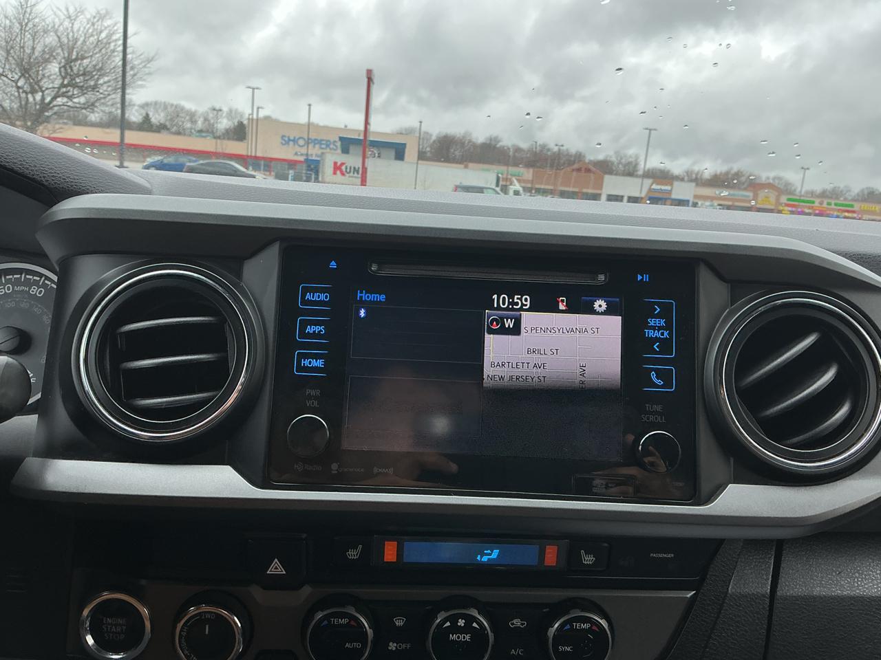 Toyota Tacoma SR5 Access Cab V6 6AT 4WD 2017