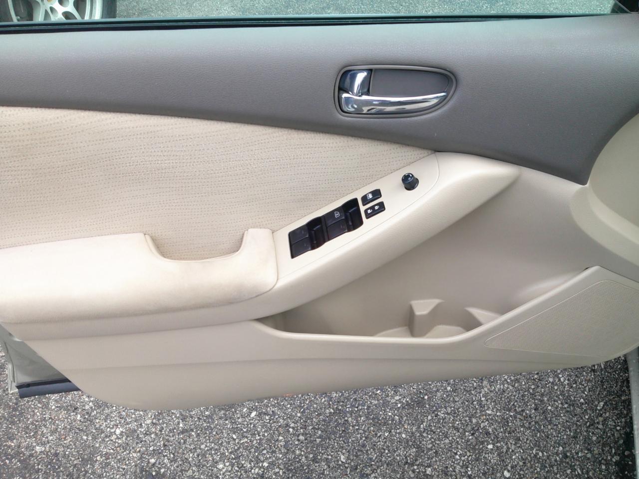 Nissan Altima 2.5 S 2010