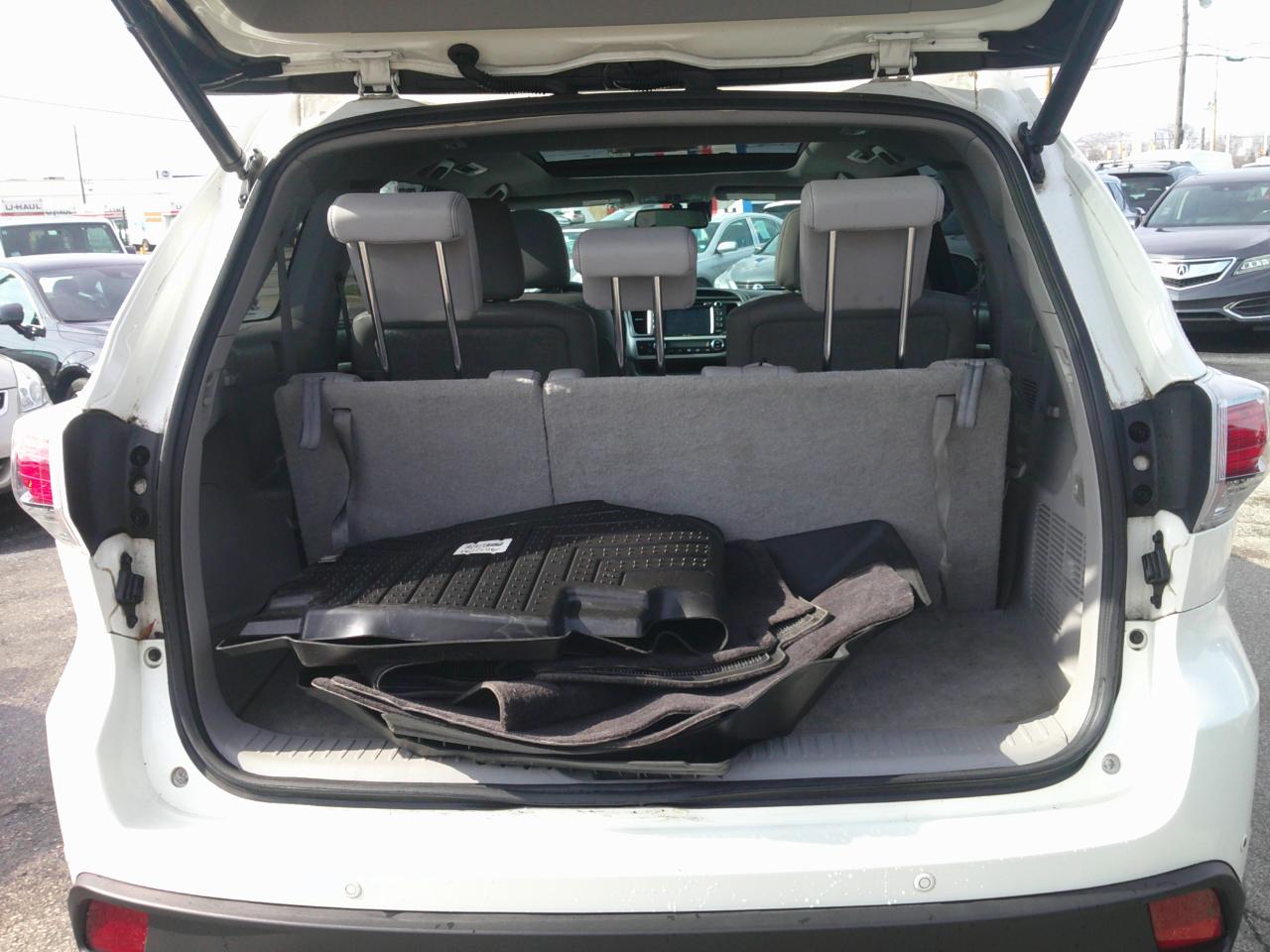 Toyota Highlander Limited FWD V6 2014