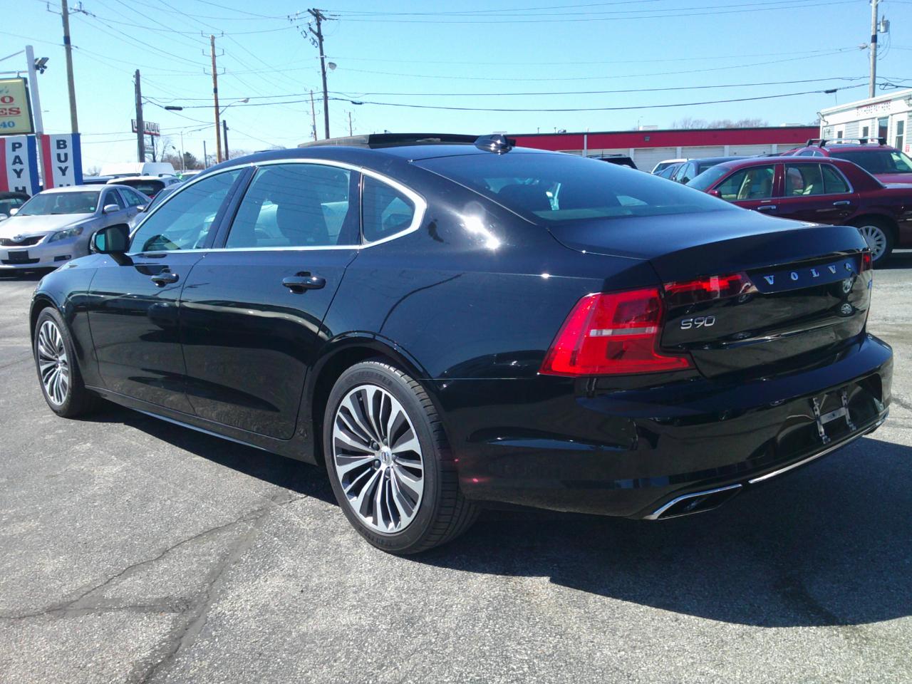 Volvo S90 T6 Momentum AWD 2020