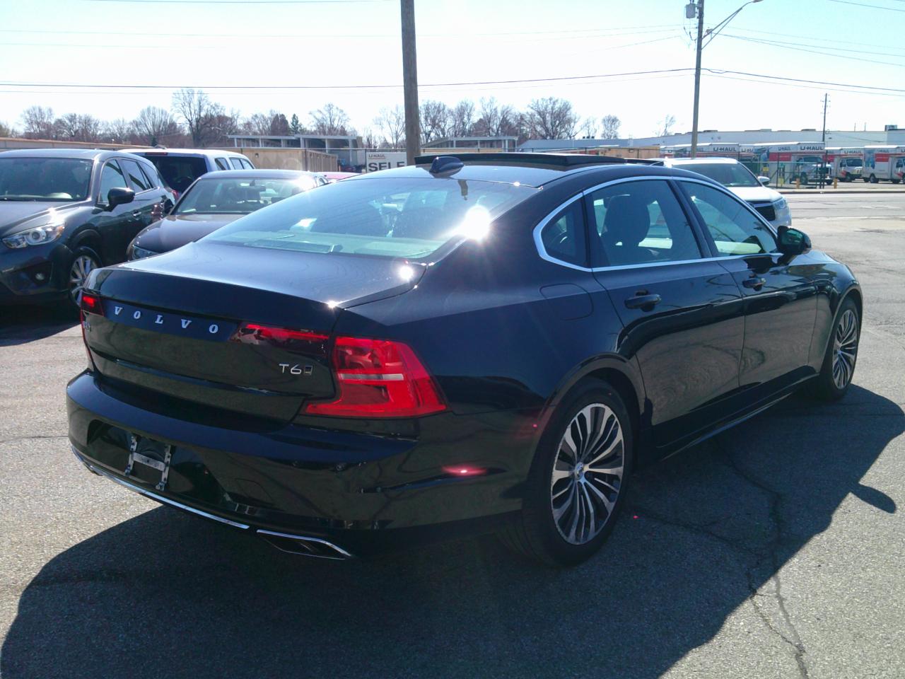 Volvo S90 T6 Momentum AWD 2020