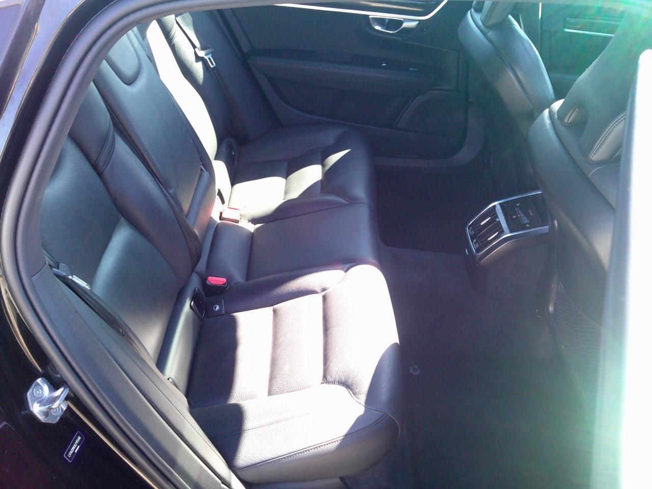 Volvo S90 T6 Momentum AWD 2020