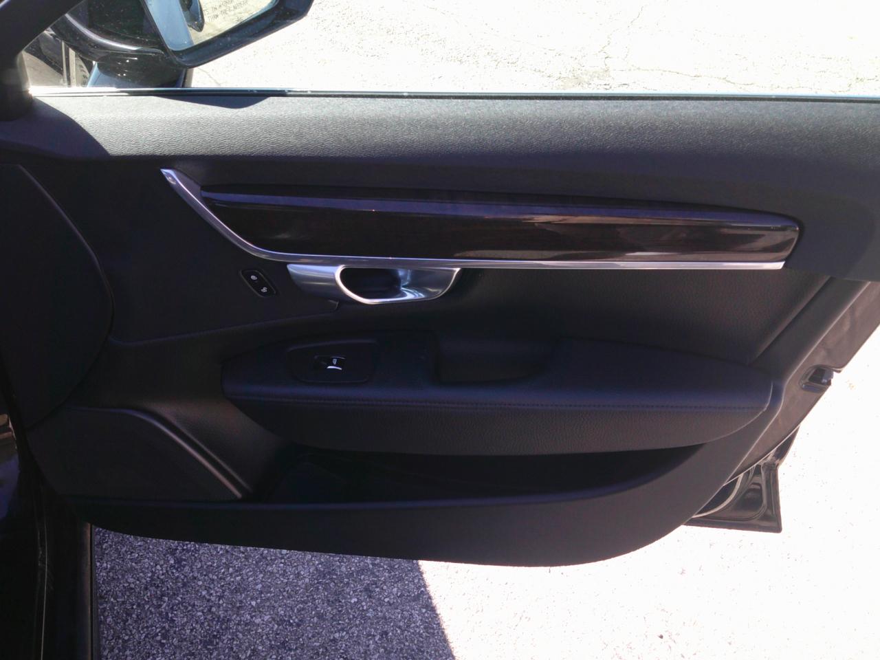 Volvo S90 T6 Momentum AWD 2020