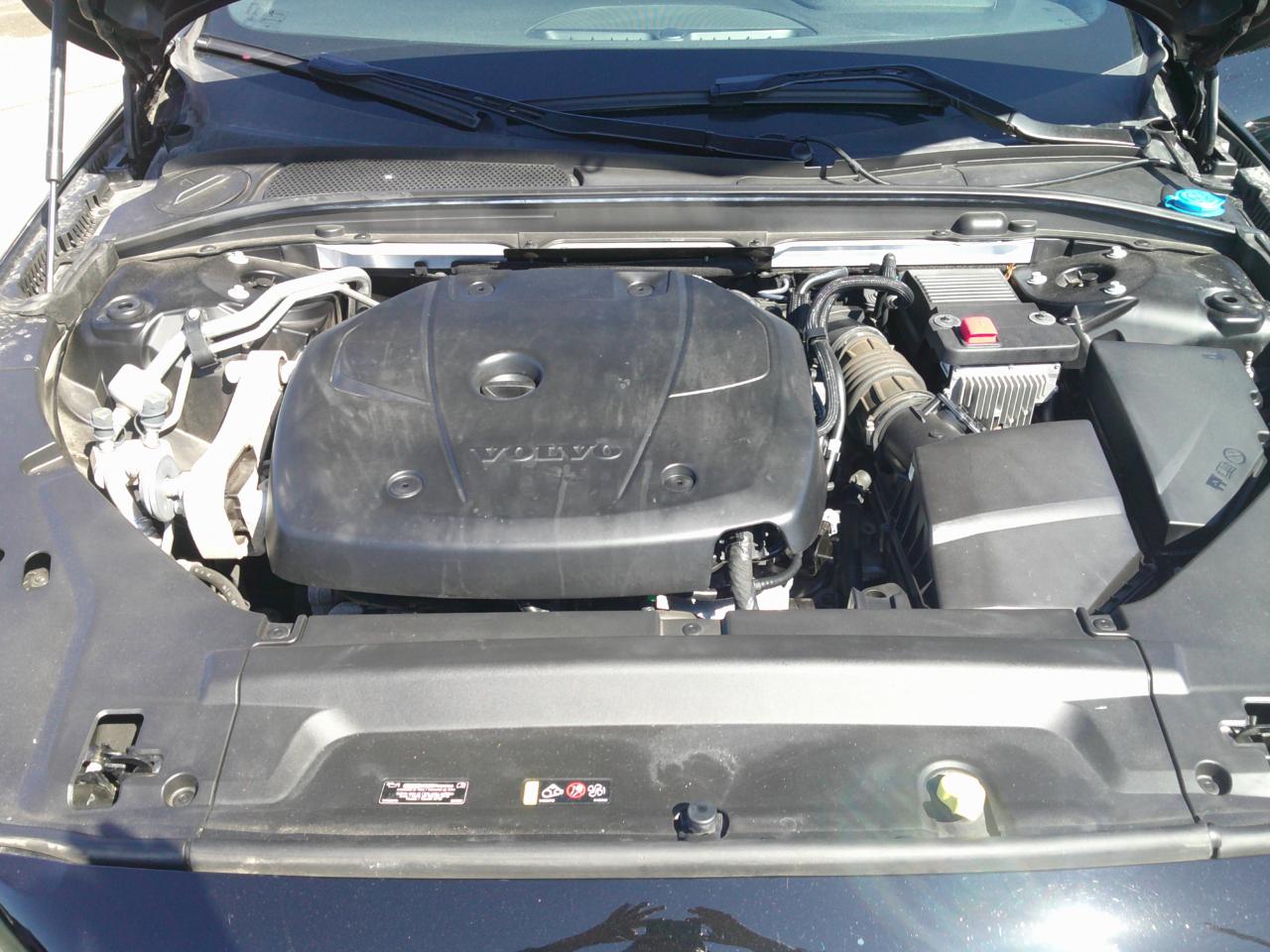 Volvo S90 T6 Momentum AWD 2020