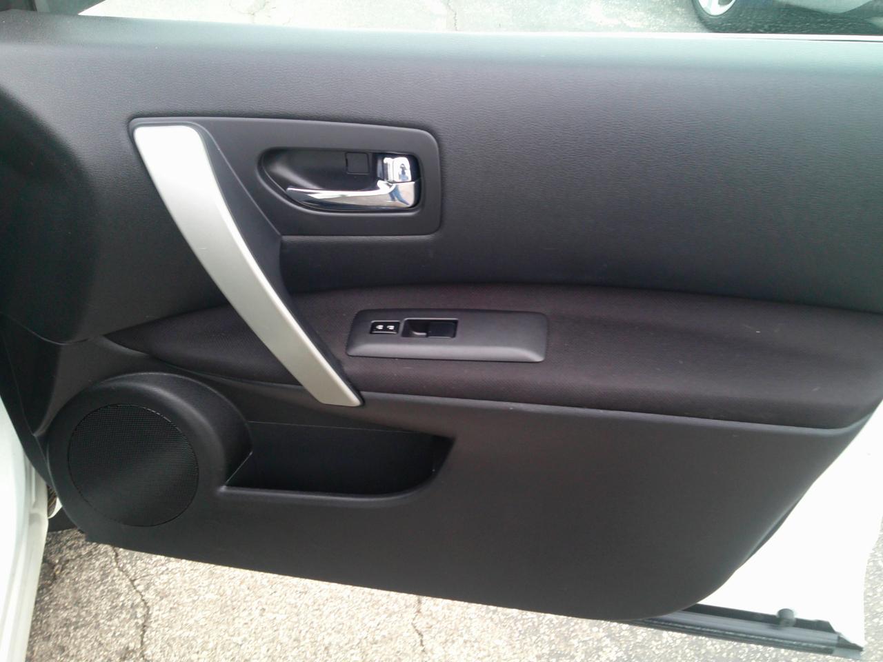 Nissan Rogue SV AWD 2012