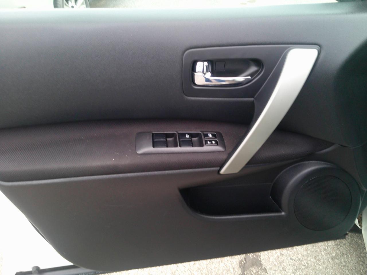 Nissan Rogue SV AWD 2012