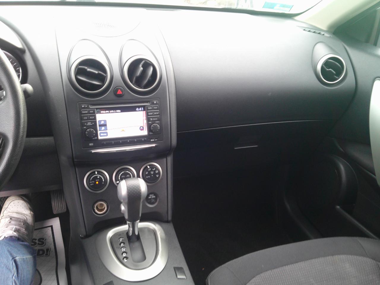 Nissan Rogue SV AWD 2012