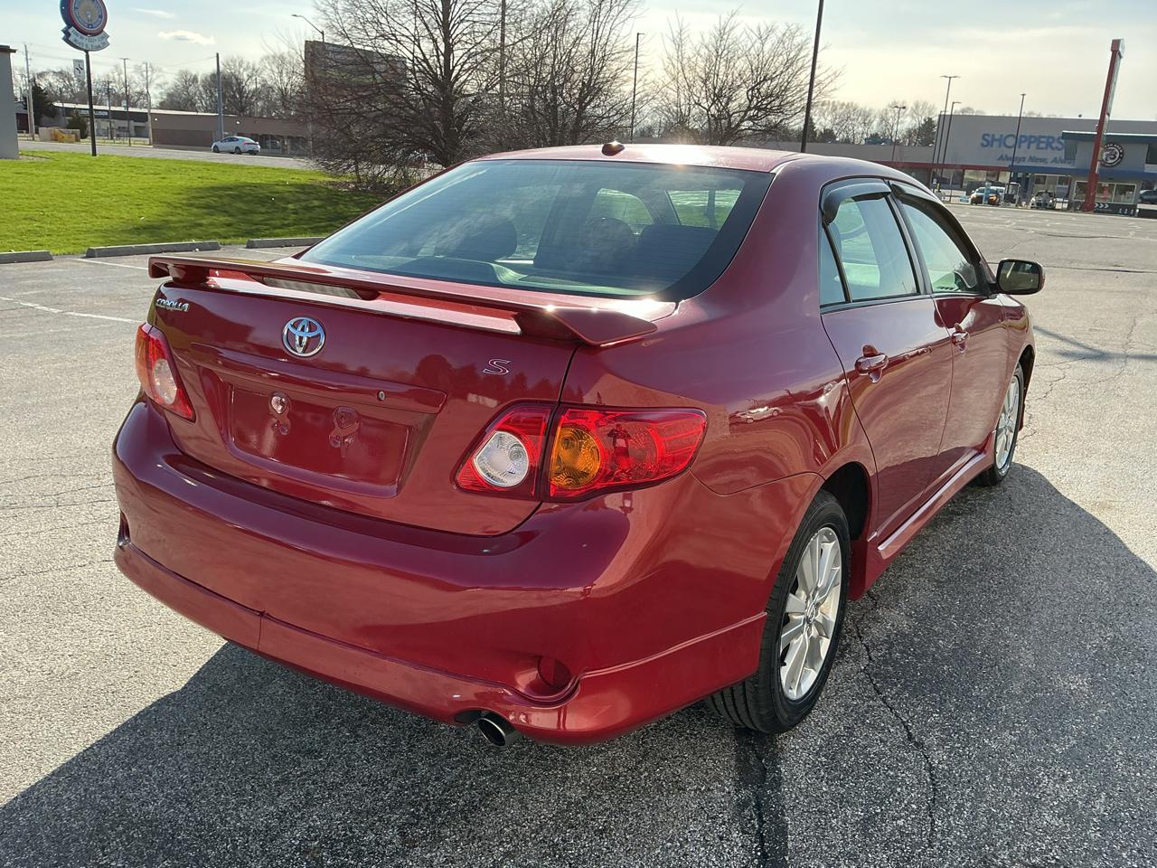 Toyota Corolla S Premium 4D Sedan 2010