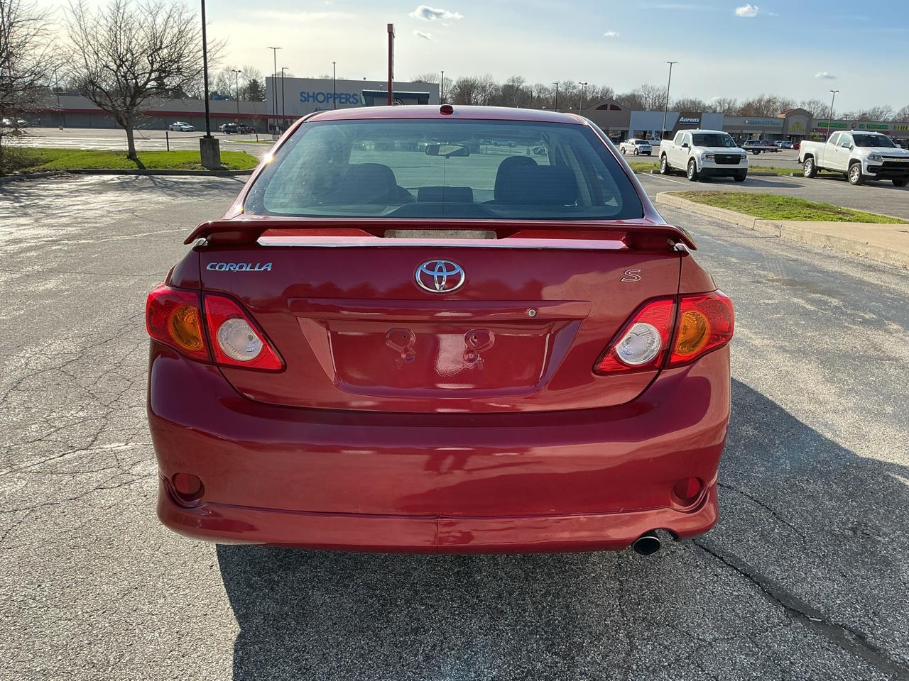 Toyota Corolla S Premium 4D Sedan 2010