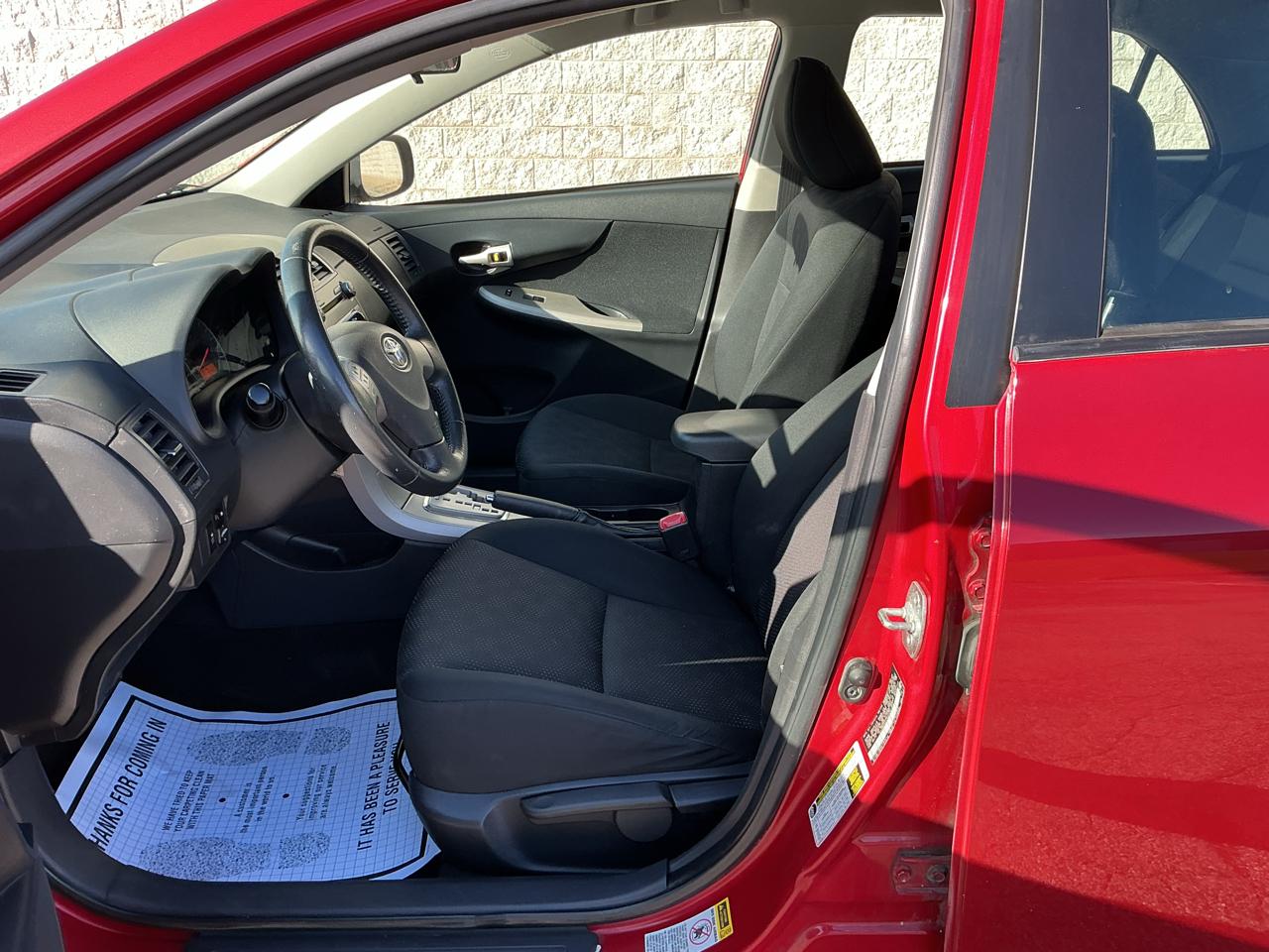 Toyota Corolla S Premium 4D Sedan 2010