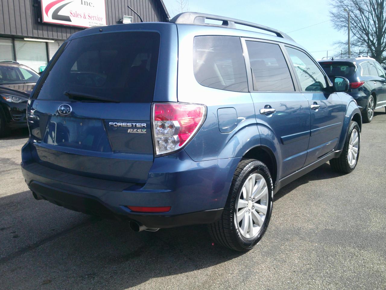 Subaru Forester 2.5X Limited 2011