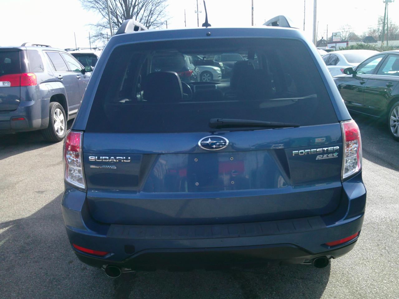 Subaru Forester 2.5X Limited 2011