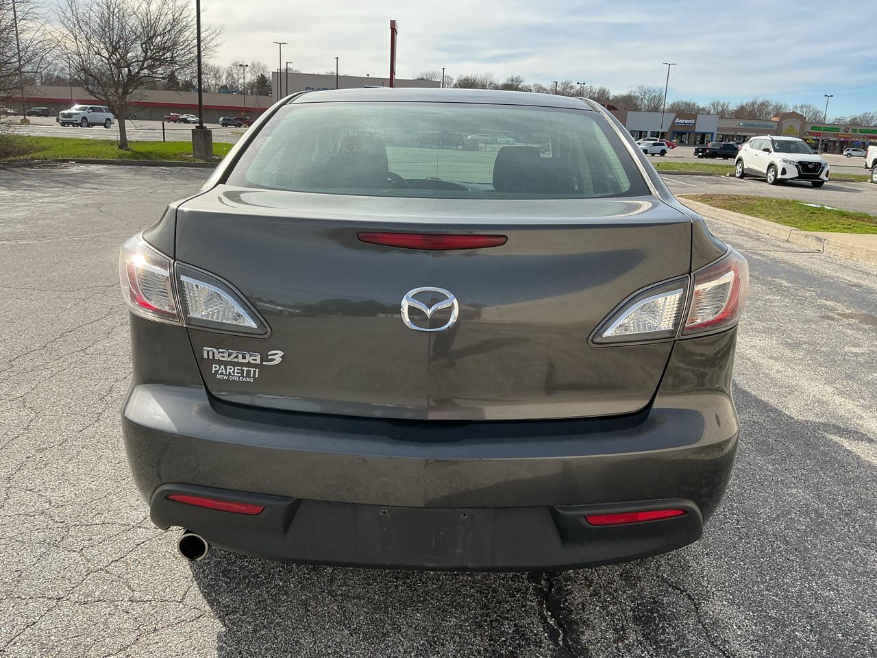 Mazda MAZDA3 i Touring 4-door 2010