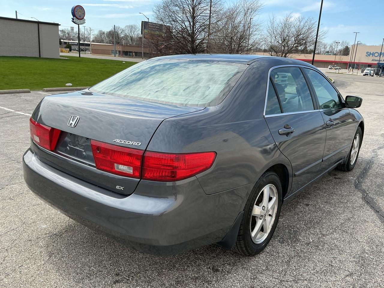 Honda Accord EX Sedan AT 2005