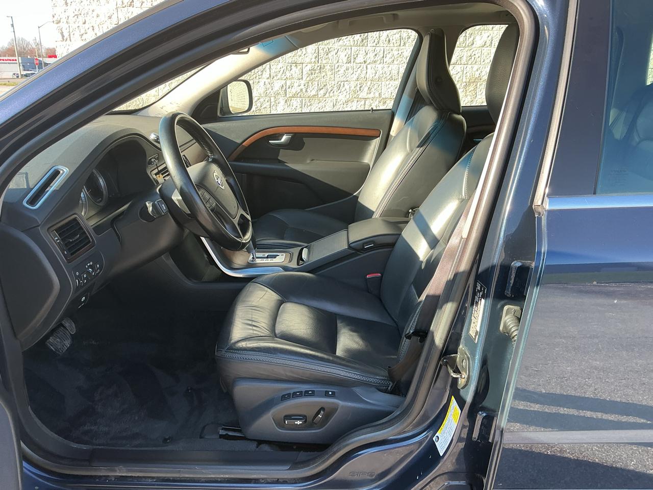 Volvo XC70 3.2 AWD 2011