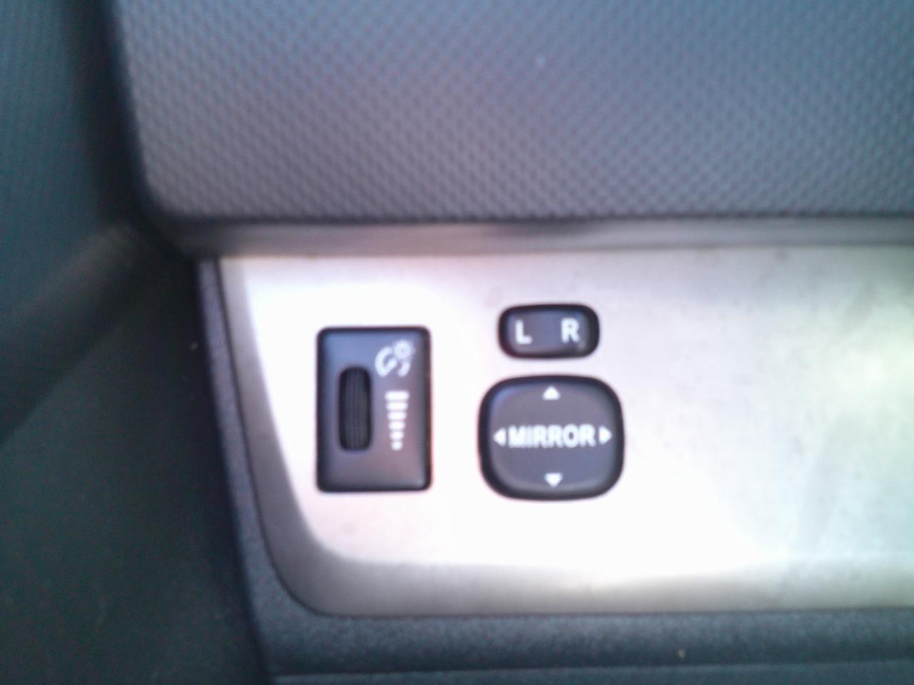 Scion xB 5-Door Wagon 4-Spd AT 2013