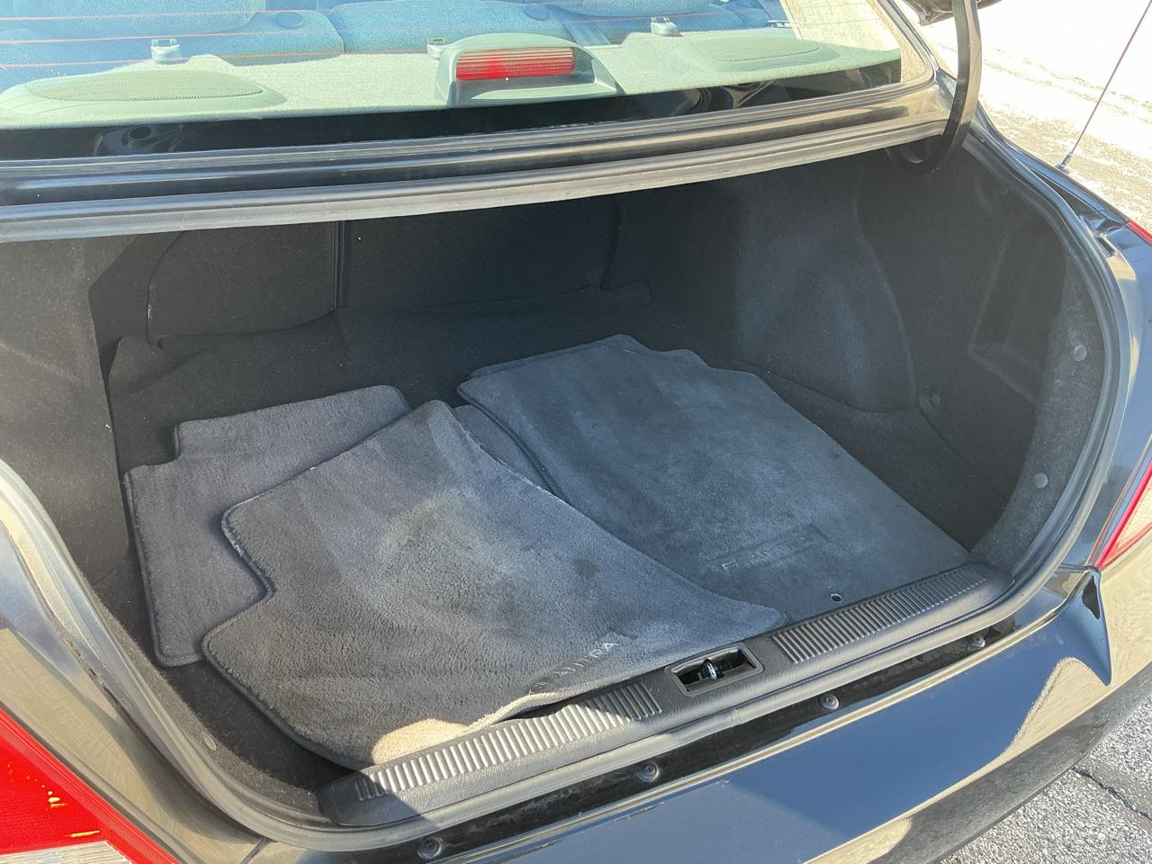 Hyundai Elantra GLS 2002