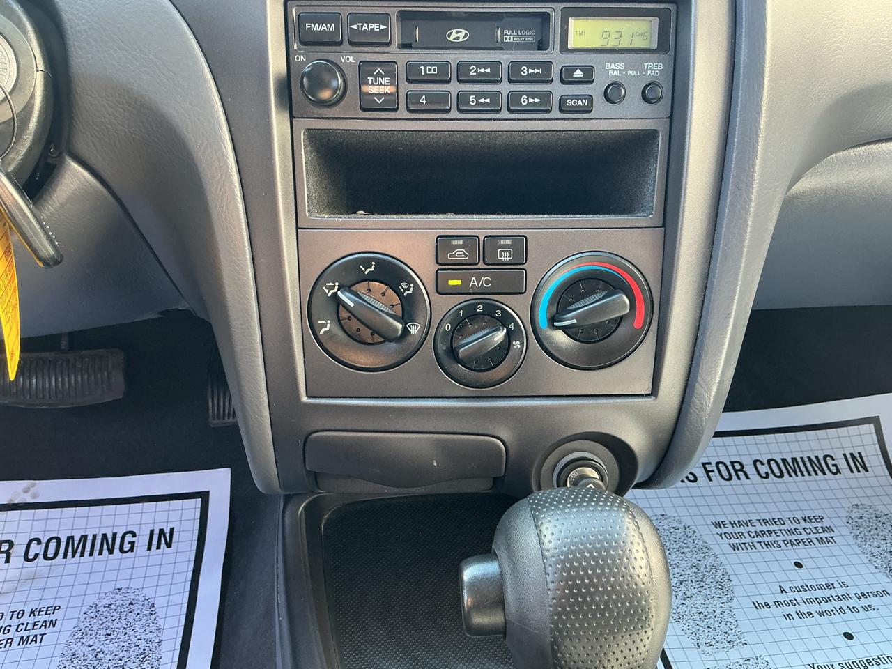 Hyundai Elantra GLS 2002