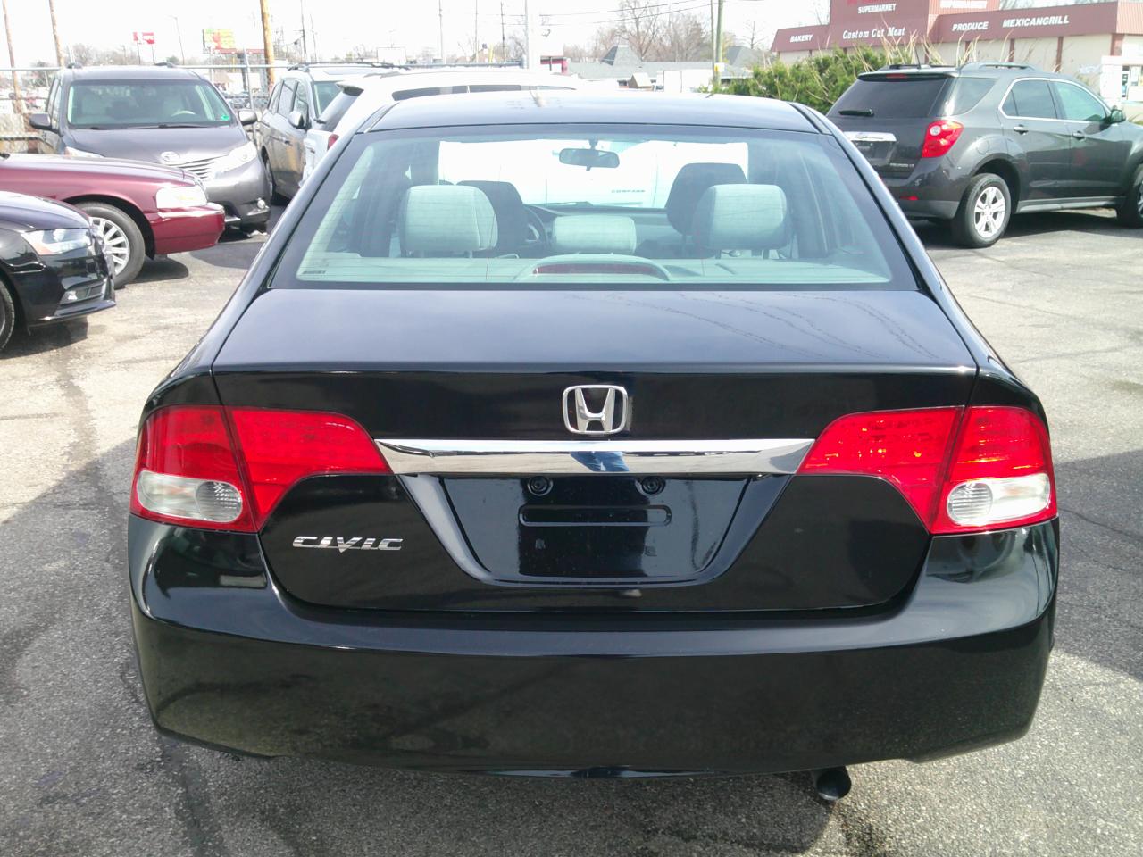Honda Civic EX Sedan 5-Speed AT 2011