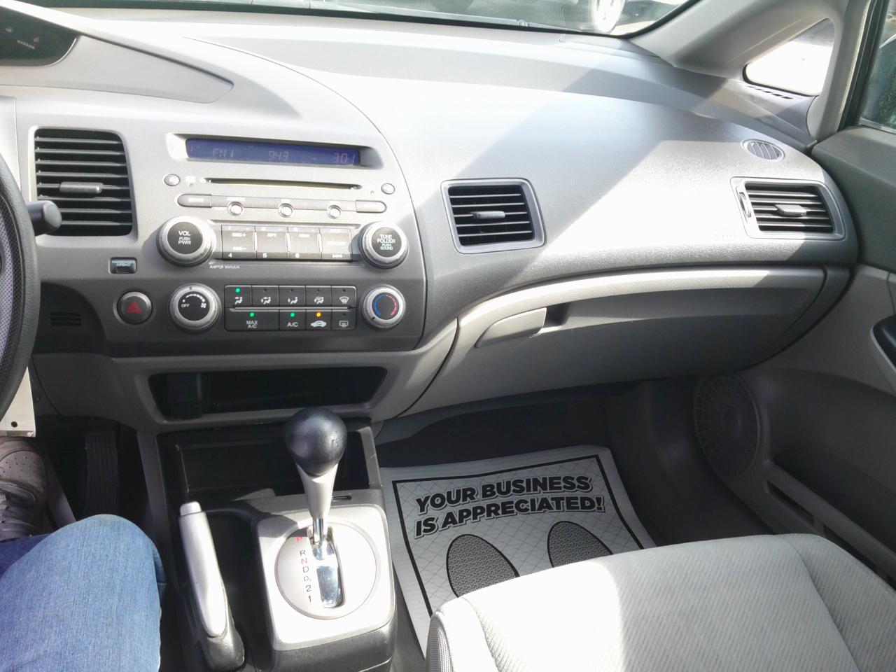 Honda Civic EX Sedan 5-Speed AT 2011