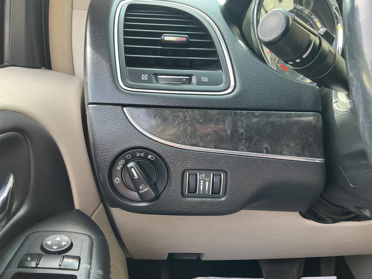 Chrysler Town & Country Touring 2015