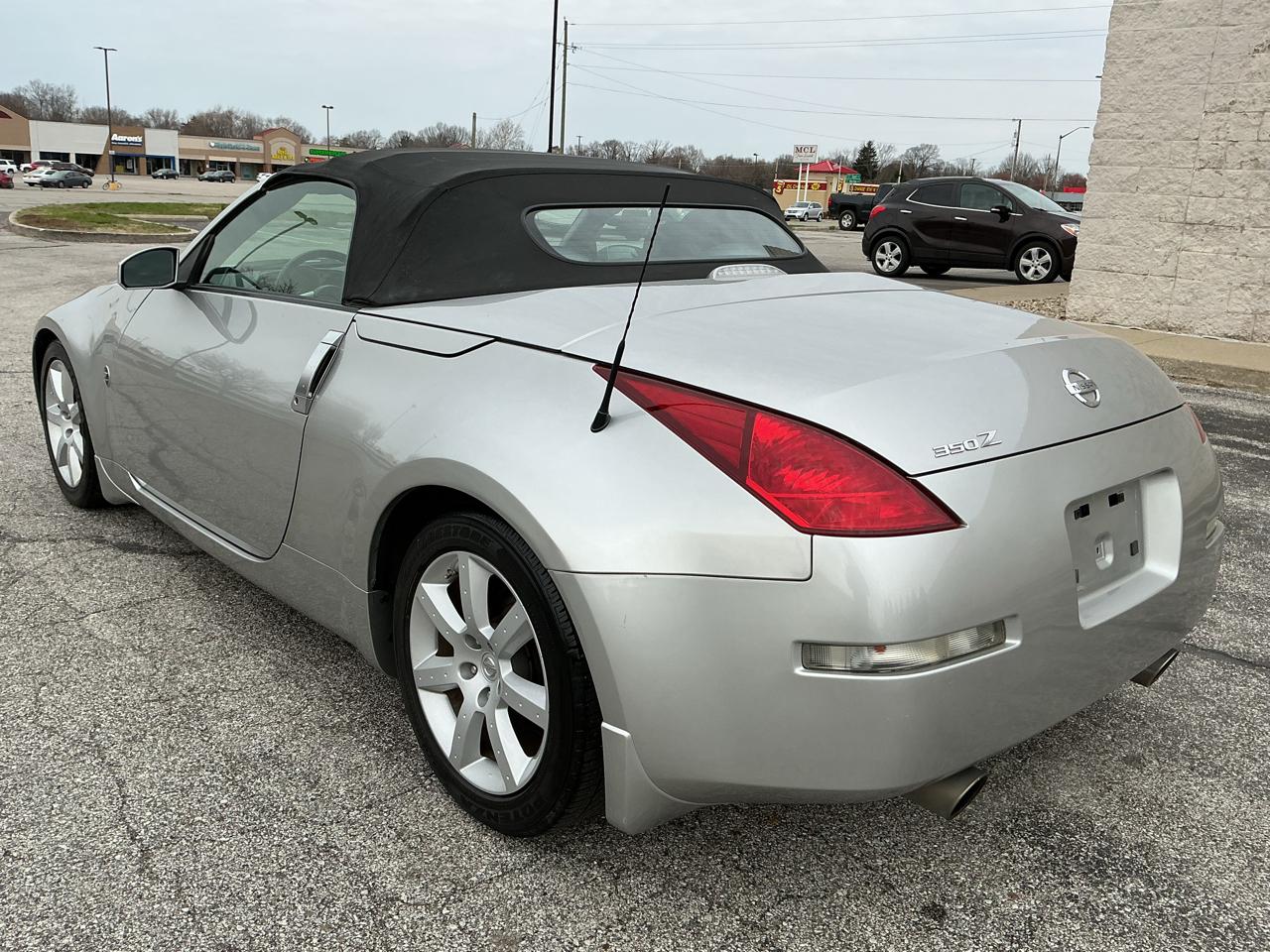 Nissan 350Z Enthusiast Roadster 2004