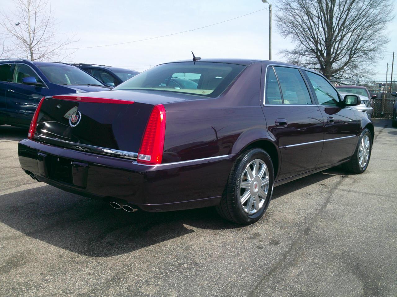 Cadillac DTS Luxury II 2008