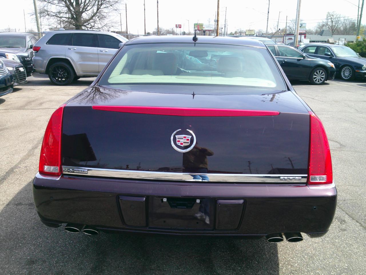 Cadillac DTS Luxury II 2008