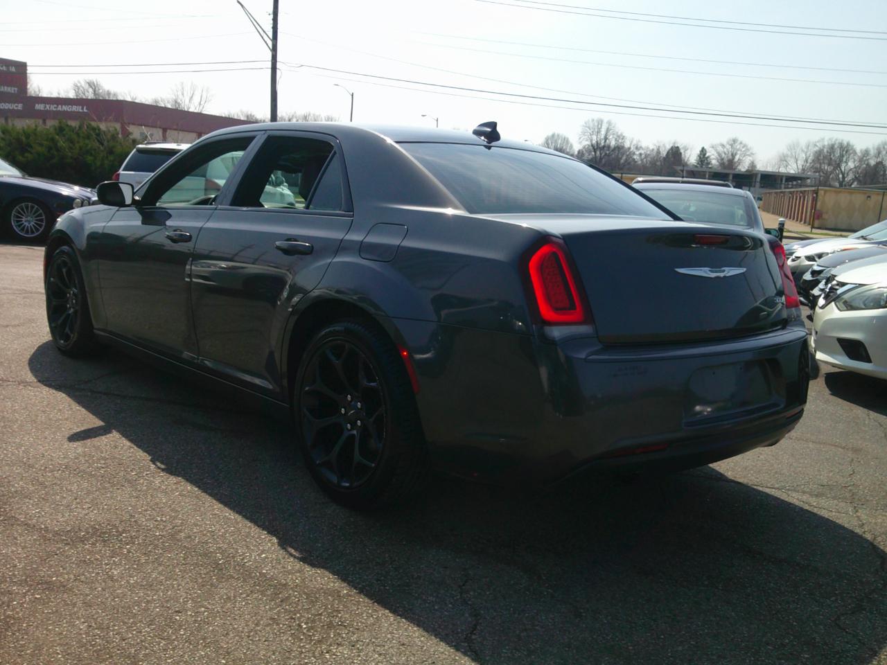 Chrysler 300 S V6 RWD 2019