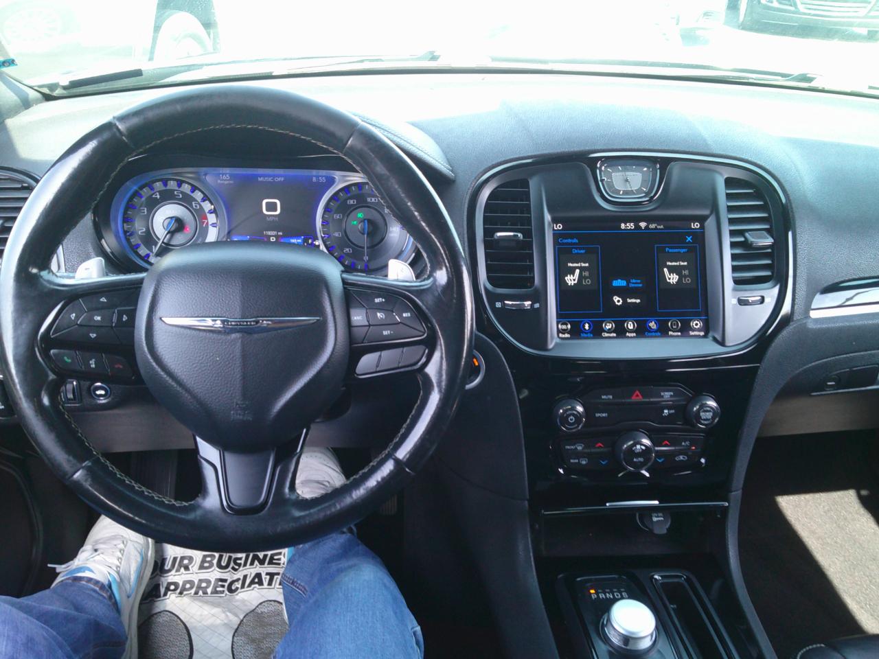 Chrysler 300 S V6 RWD 2019