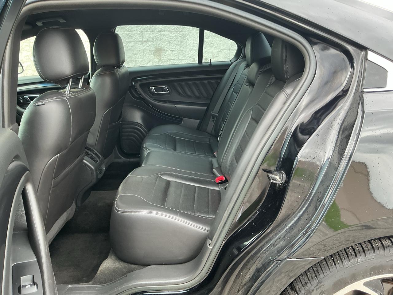 Ford Taurus SHO AWD 2016