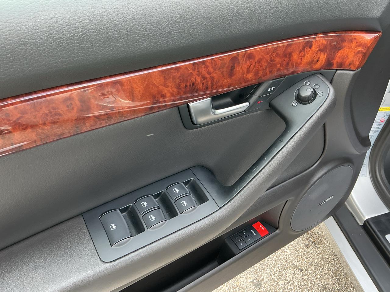 Audi A4 3.2 Cabriolet quattro with Tiptronic 2007