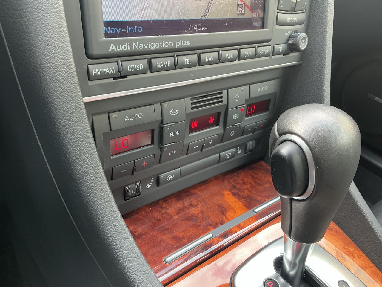 Audi A4 3.2 Cabriolet quattro with Tiptronic 2007